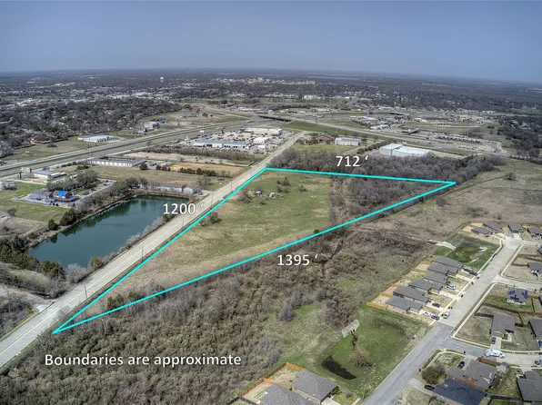 5907 Roy Warren Pkwy, Greenville, TX 75402