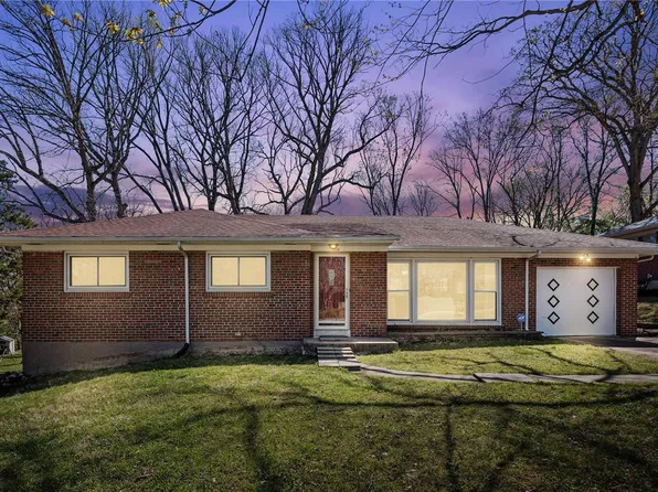 1126 Olivaire Ln, Saint Louis, MO 63132