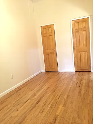 Rented by Triplemint | media 17