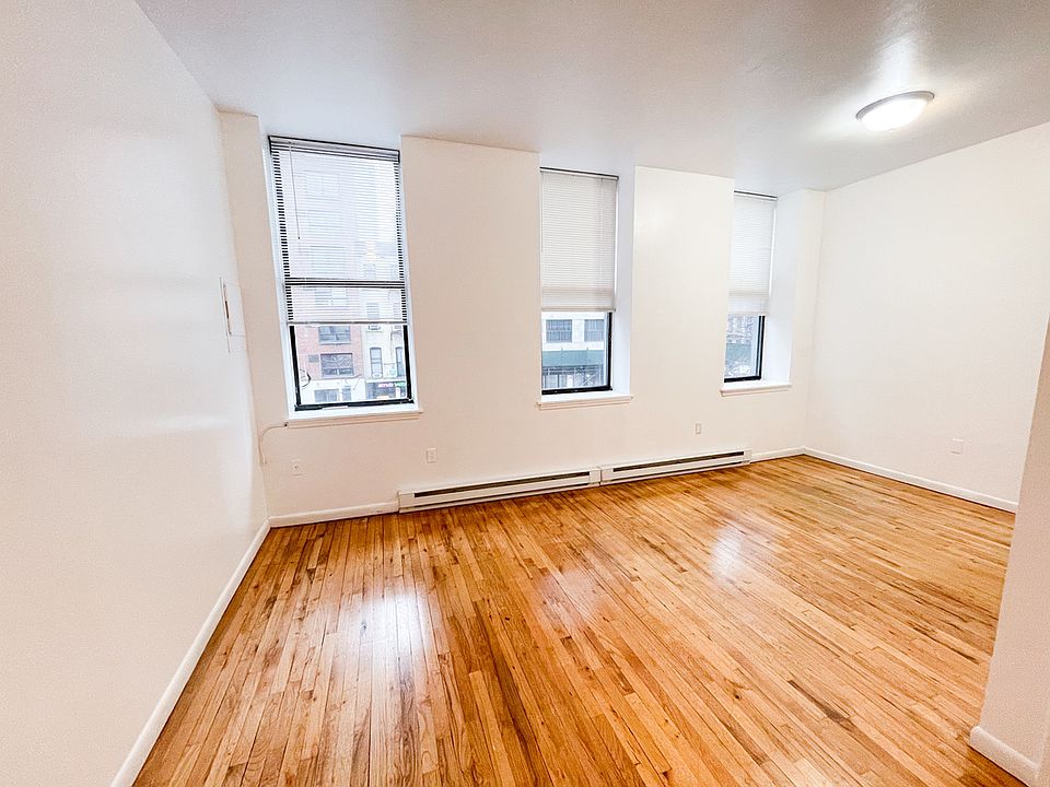 1st image of 953 2nd Ave #3E
