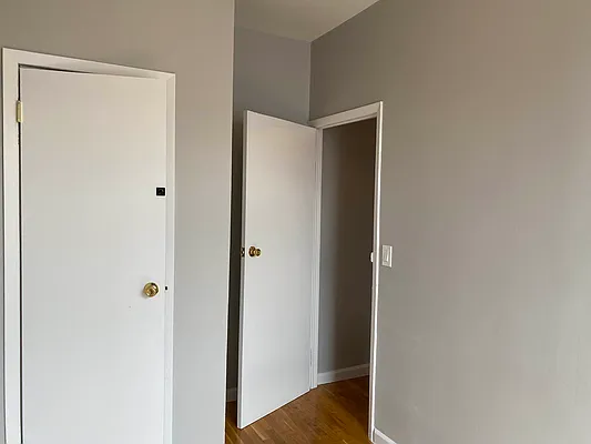 Rented by Premier One Realty LLC | media 7