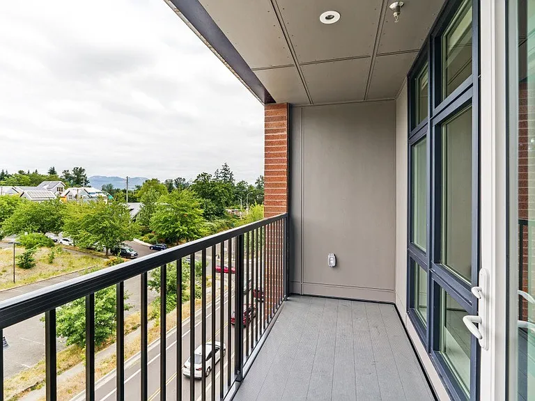 Portal Eugene — Photo 25