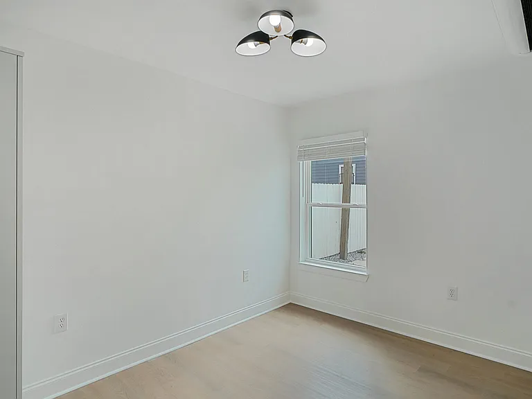 3318 S Saratoga St #103 — Photo 8