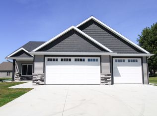 858 Bucknell Ln SE, Stewartville, MN 55976