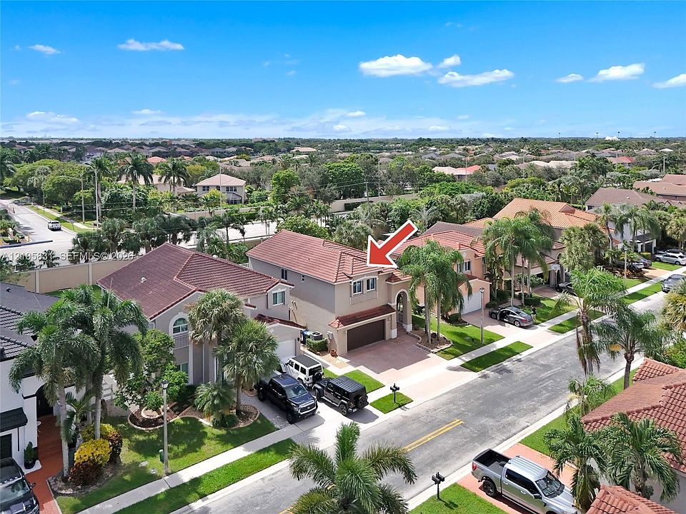 1st image of 15612 SW 16th Ct