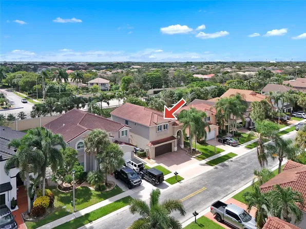 15612 SW 16th Ct, Hollywood, FL 33027