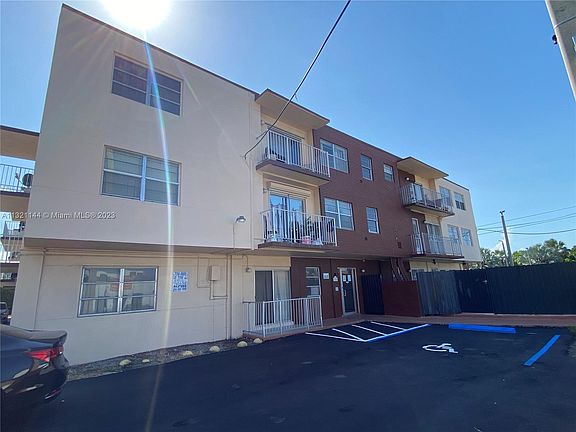 2nd image of 12500 NE 5th Ave APT 309