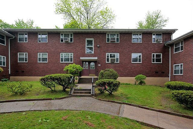 1st image of 859 Palisade Ave APT 1E