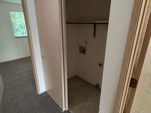 5th image of 3010 22nd Ave #825-02