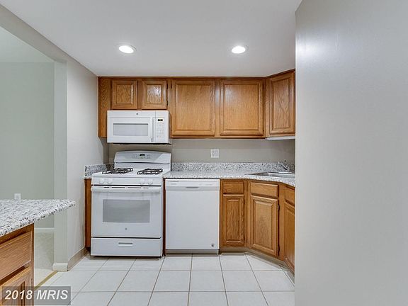 Brand new granite countertops!