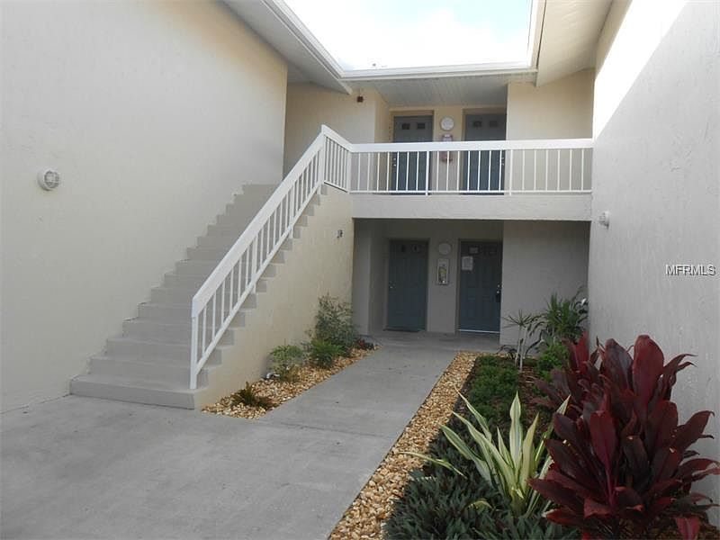 1st image of 2121 Wood St #129