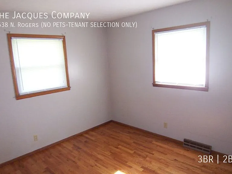 3538 N Rogers Ave — Photo 11