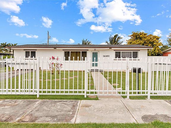 2nd image of 14461 SW 285th St
