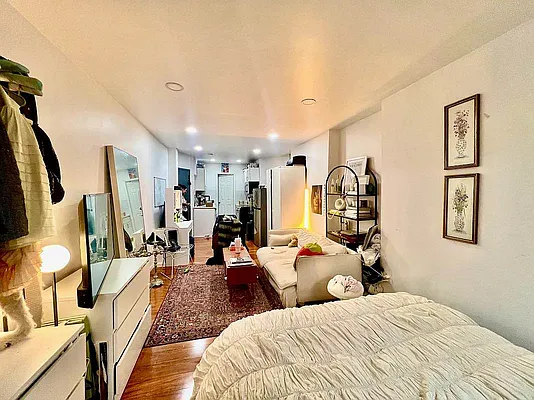 Rented by Nolita Group | media 6
