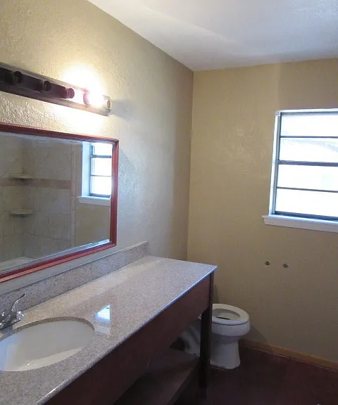 5333 Benbrook St — Photo 13