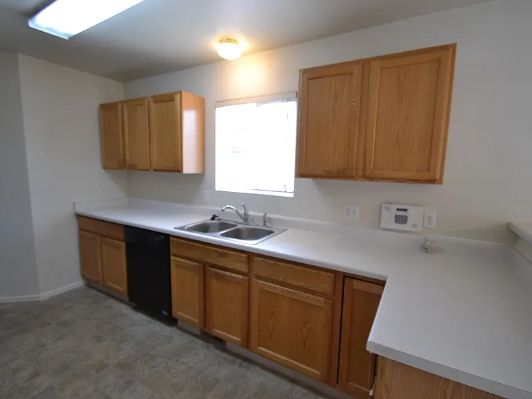 7228 Waterman Way — Photo 4