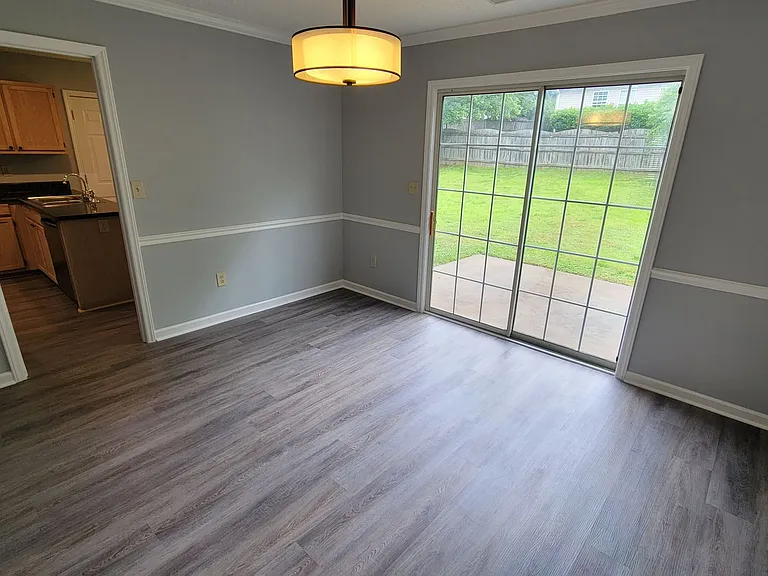 114 Fawnbrook Dr — Photo 5