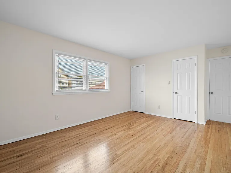 34 E 32nd St #C5 — Photo 13