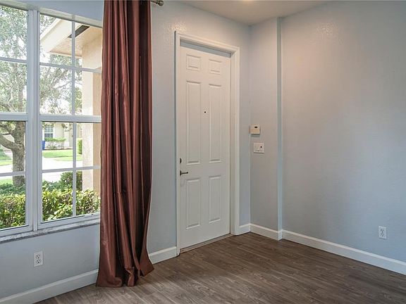 4th image of 9986 E Villa Cir