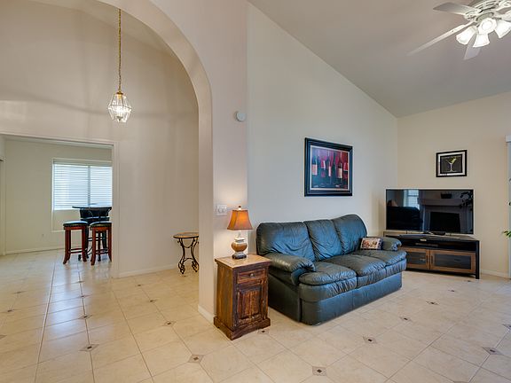 4th image of 9852 Panorama Cliff Dr