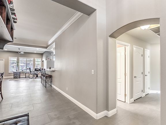 5th image of 6016 Cottontail Cove St