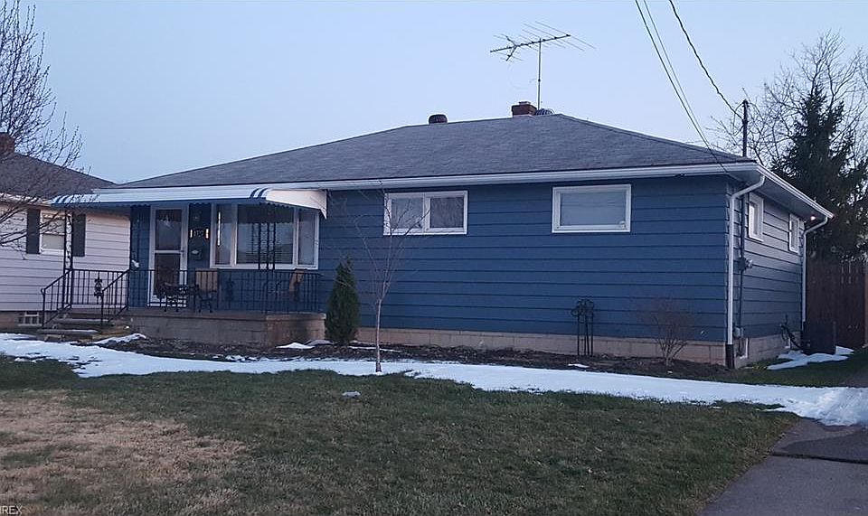 2nd image of 1327 W 25th St