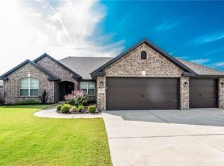 2349 N Montana Ave, Fayetteville, AR 72704