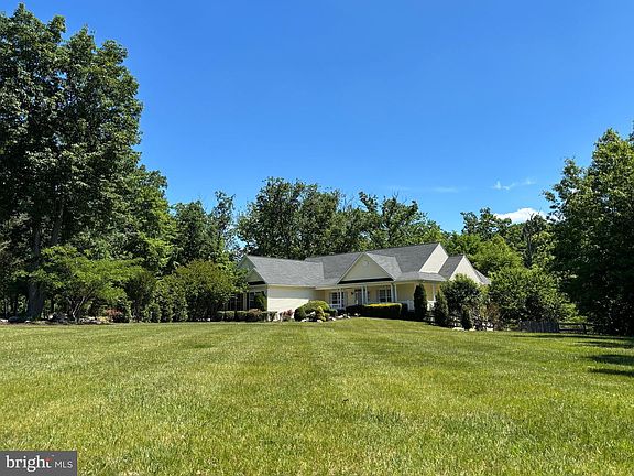4th image of 320 Gentle Breeze Cir