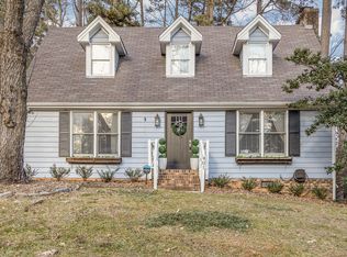 401 Rosehaven Dr, Raleigh, NC 27609
