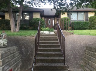 200 Woodfall Dr, Woodway, TX 76712