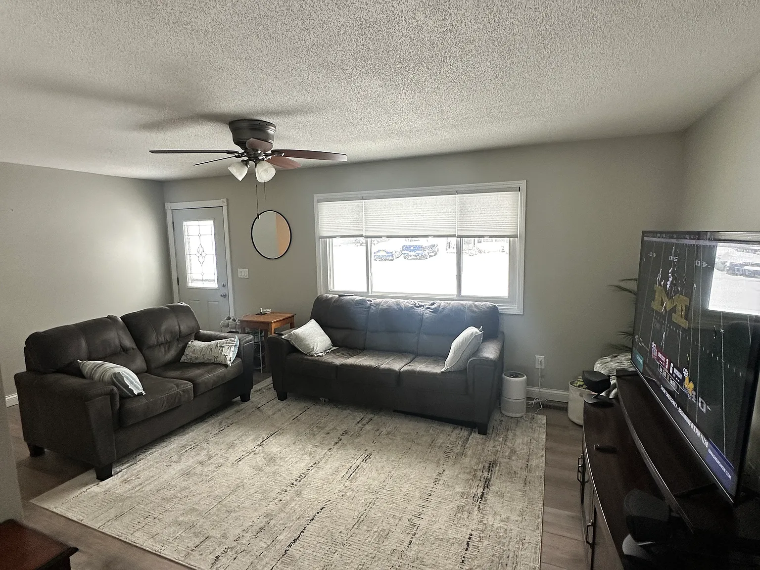 2 bed, 1008 sqft, $2,000 — Photo 2