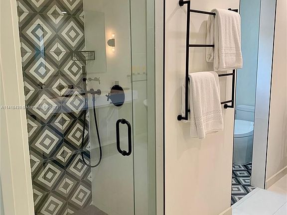 5th image of 15522 Fisher Island Dr #15522