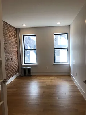 Rented by PMG Real Estate  | media 23