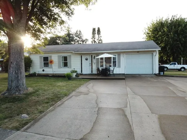 560 Nassau Dr, Marion, OH 43302