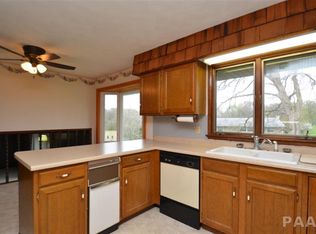 21692 Lago Dr, Delavan, IL