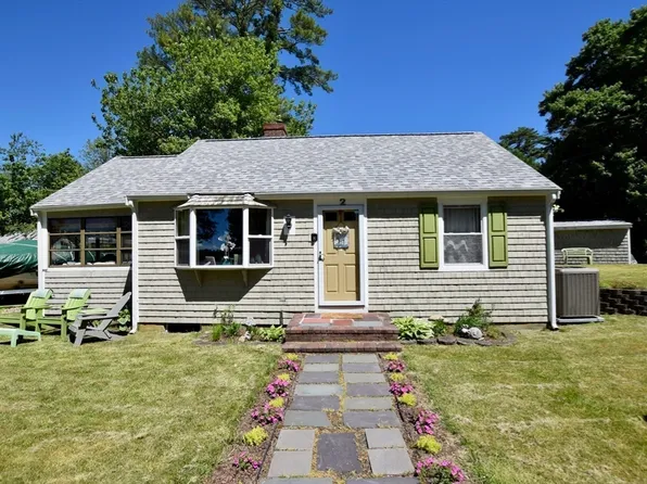 2 Shore Ave, Lakeville, MA 02347