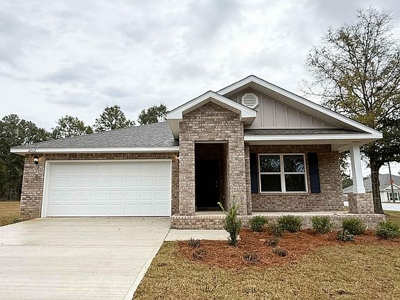 3rd image of 2462 Belmont Dr