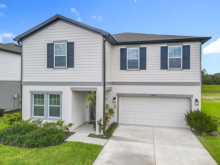 1348 Sterling Pointe Dr — Photo 4