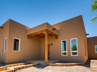 10 Craftsman Rd, Santa Fe, NM 87508