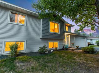 284 River Rd NE, Hanover, MN 55341