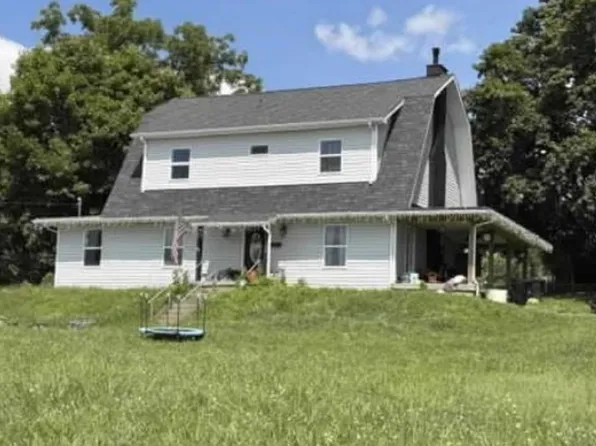 120 Virginia St, Oak Hill, WV 25901