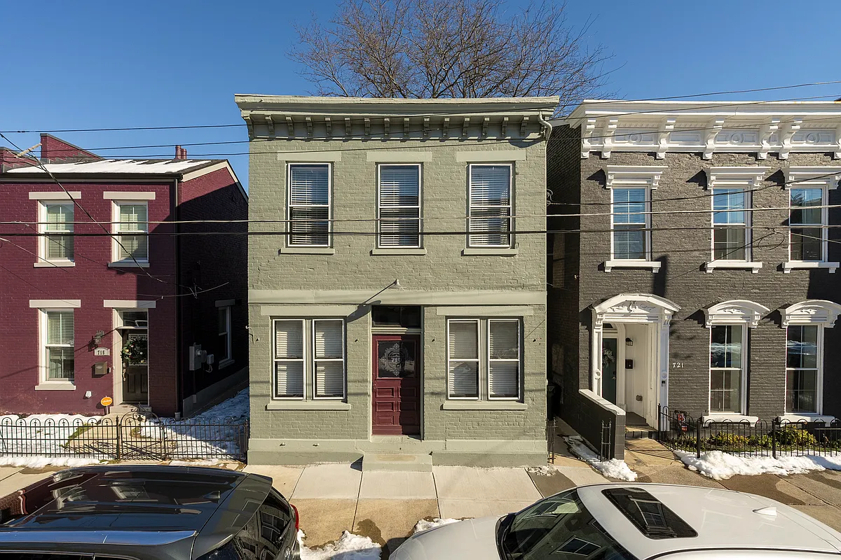 Building Photo - 719 Saratoga St #2