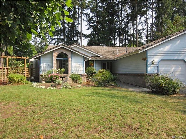 1st image of 3319 Beemer Ct NE