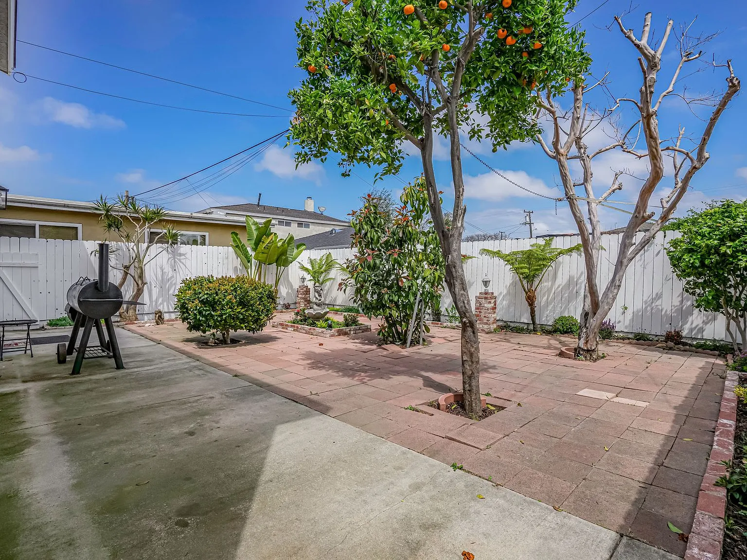 3 bed, 2.5 bath, 1467 sqft, $3,950 — Photo 1