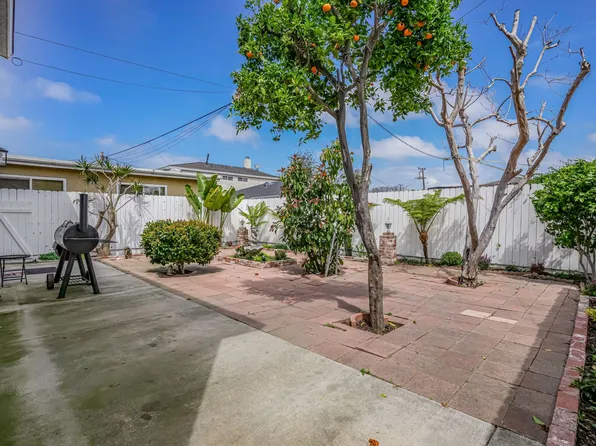 4545 W 168th St, Lawndale, CA 90260
