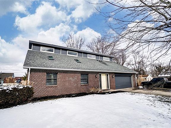 2nd image of 4472 Ambridge Dr