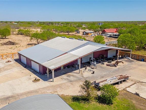 5th image of 508 N El Paisano Rd