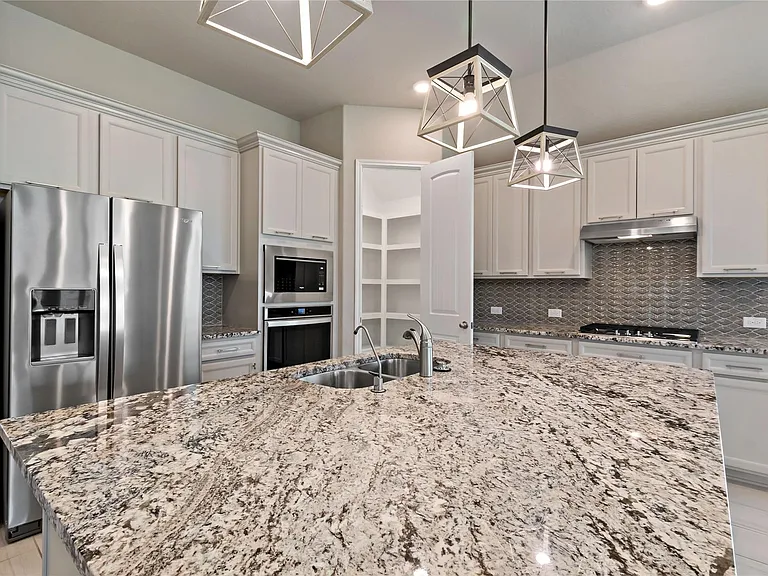 18710 Lynnwood Crest Ln — Photo 21
