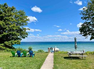 16619 Whispering Pines Trl, Traverse City, MI 49686