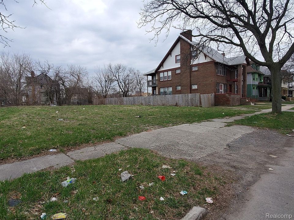 2nd image of 101 Blaine St
